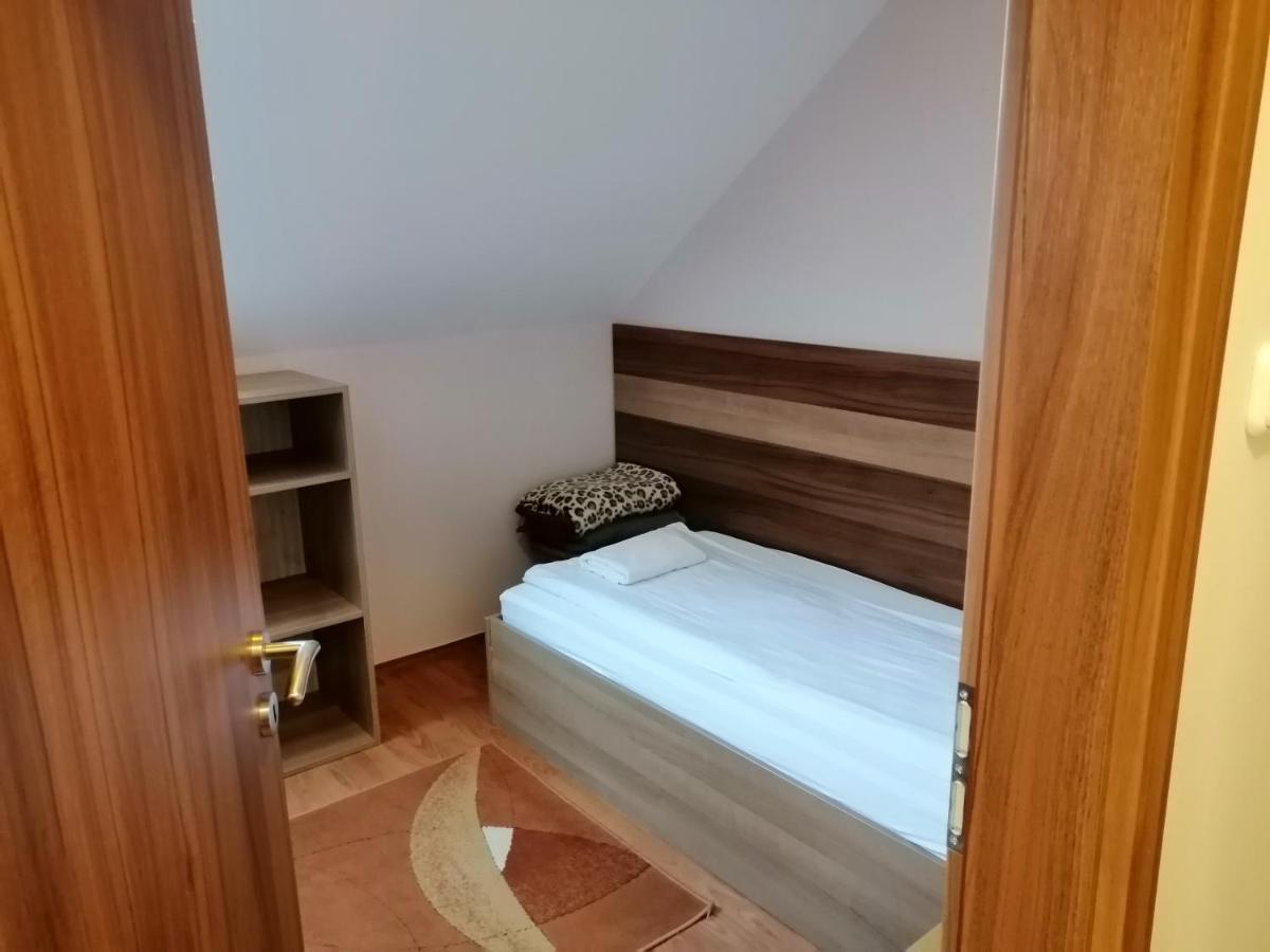 Cserkeszőlő Csipkehaz Apartman מראה חיצוני תמונה
