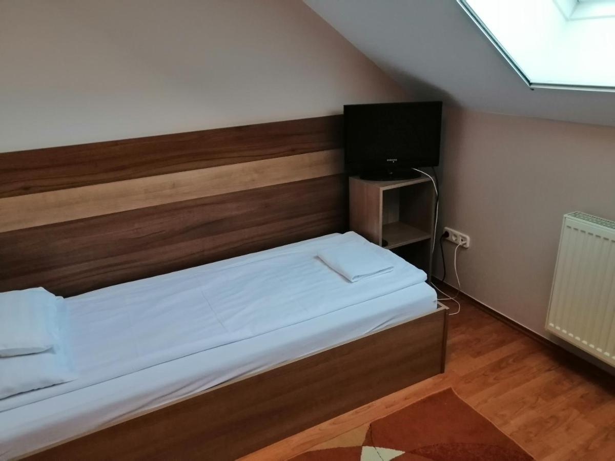 Cserkeszőlő Csipkehaz Apartman מראה חיצוני תמונה
