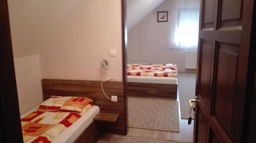 Cserkeszőlő Csipkehaz Apartman מראה חיצוני תמונה