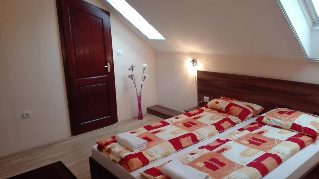 Cserkeszőlő Csipkehaz Apartman מראה חיצוני תמונה