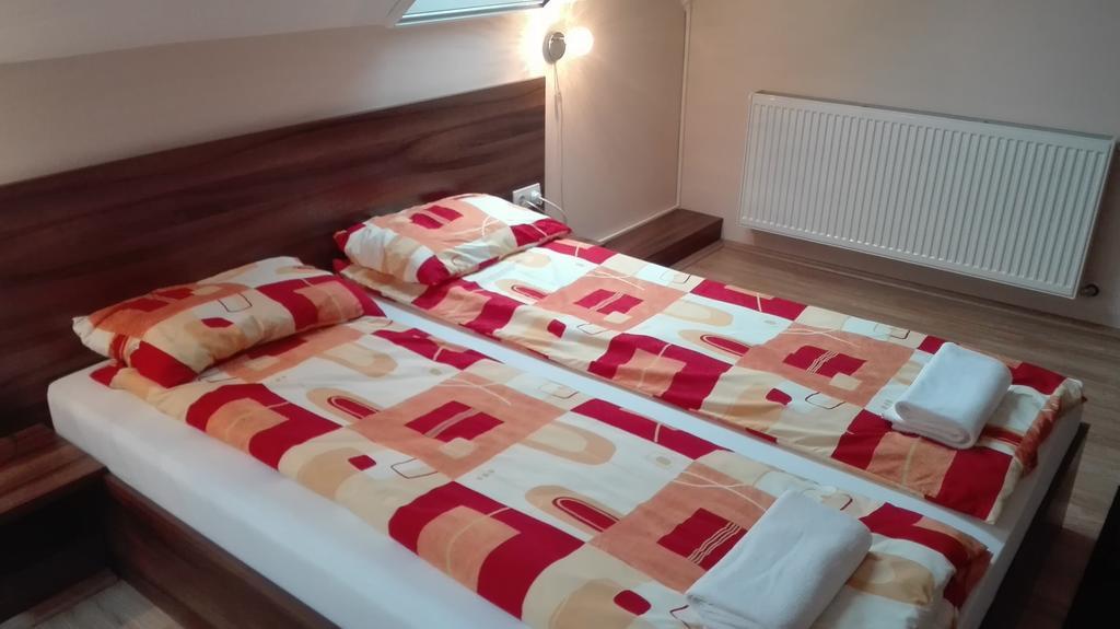 Cserkeszőlő Csipkehaz Apartman מראה חיצוני תמונה
